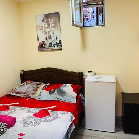 Home Stay Georgia Tbilisi Esterno foto