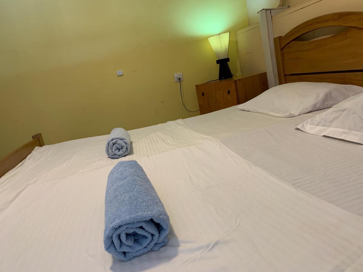 Home Stay Georgia Tbilisi Esterno foto
