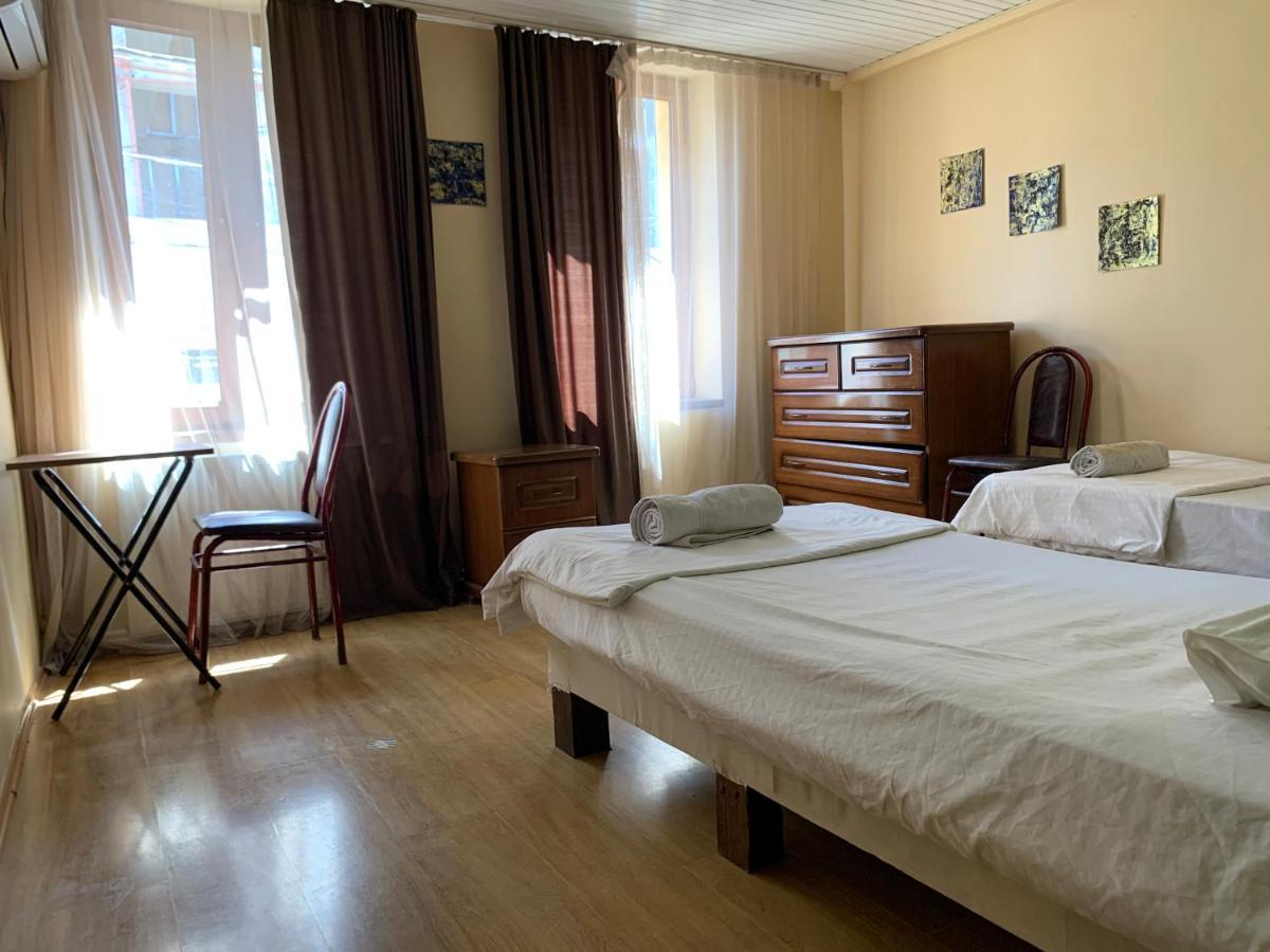 Home Stay Georgia Tbilisi Esterno foto
