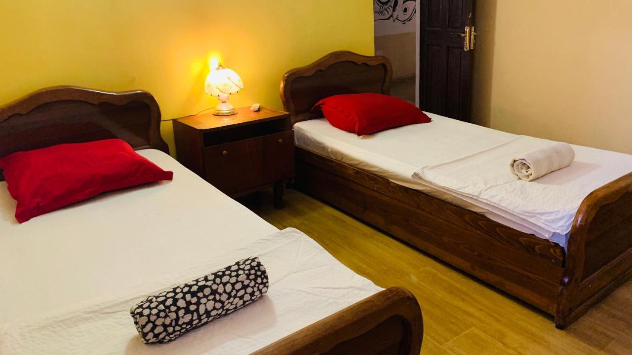 Home Stay Georgia Tbilisi Esterno foto