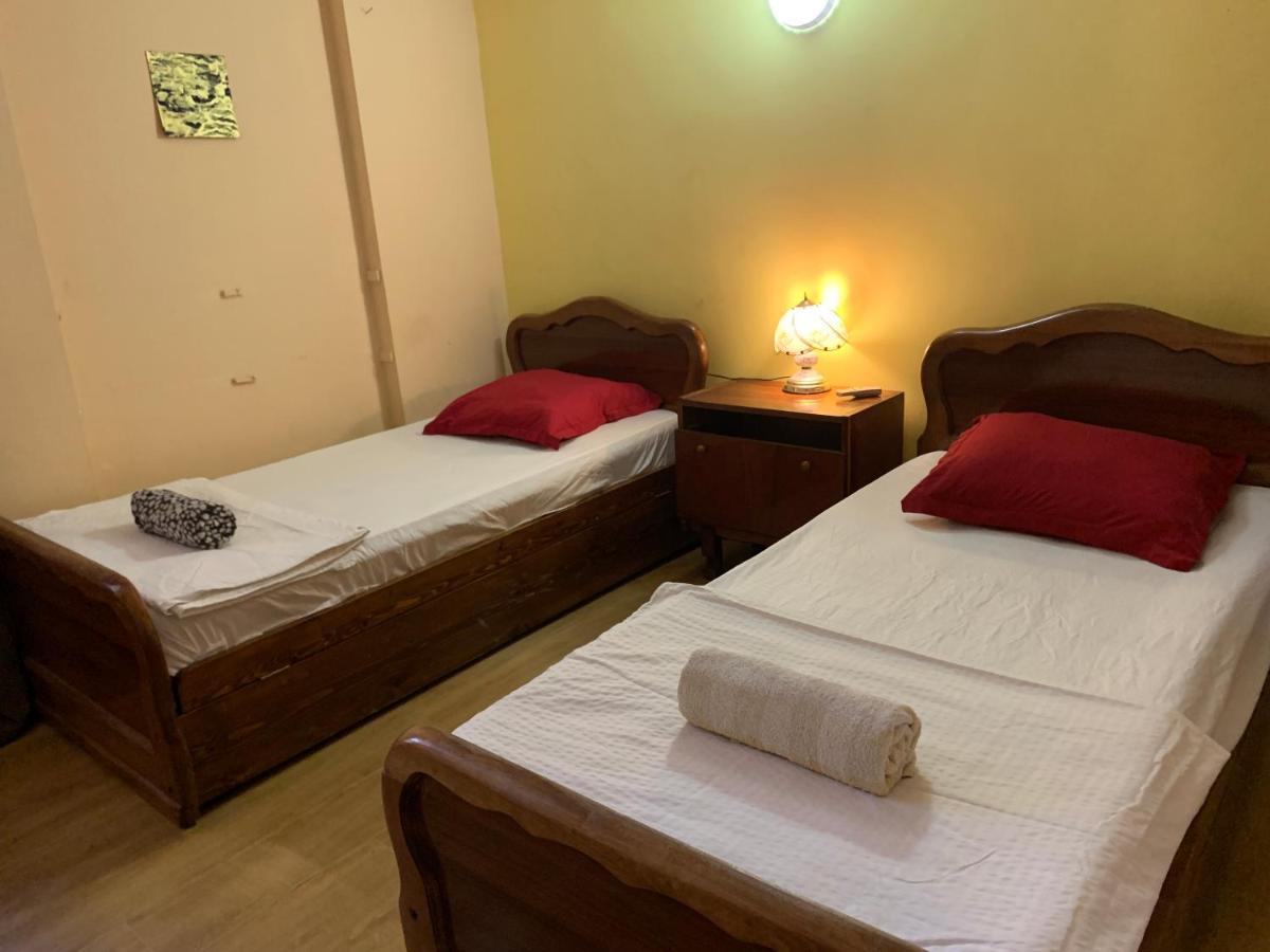 Home Stay Georgia Tbilisi Esterno foto