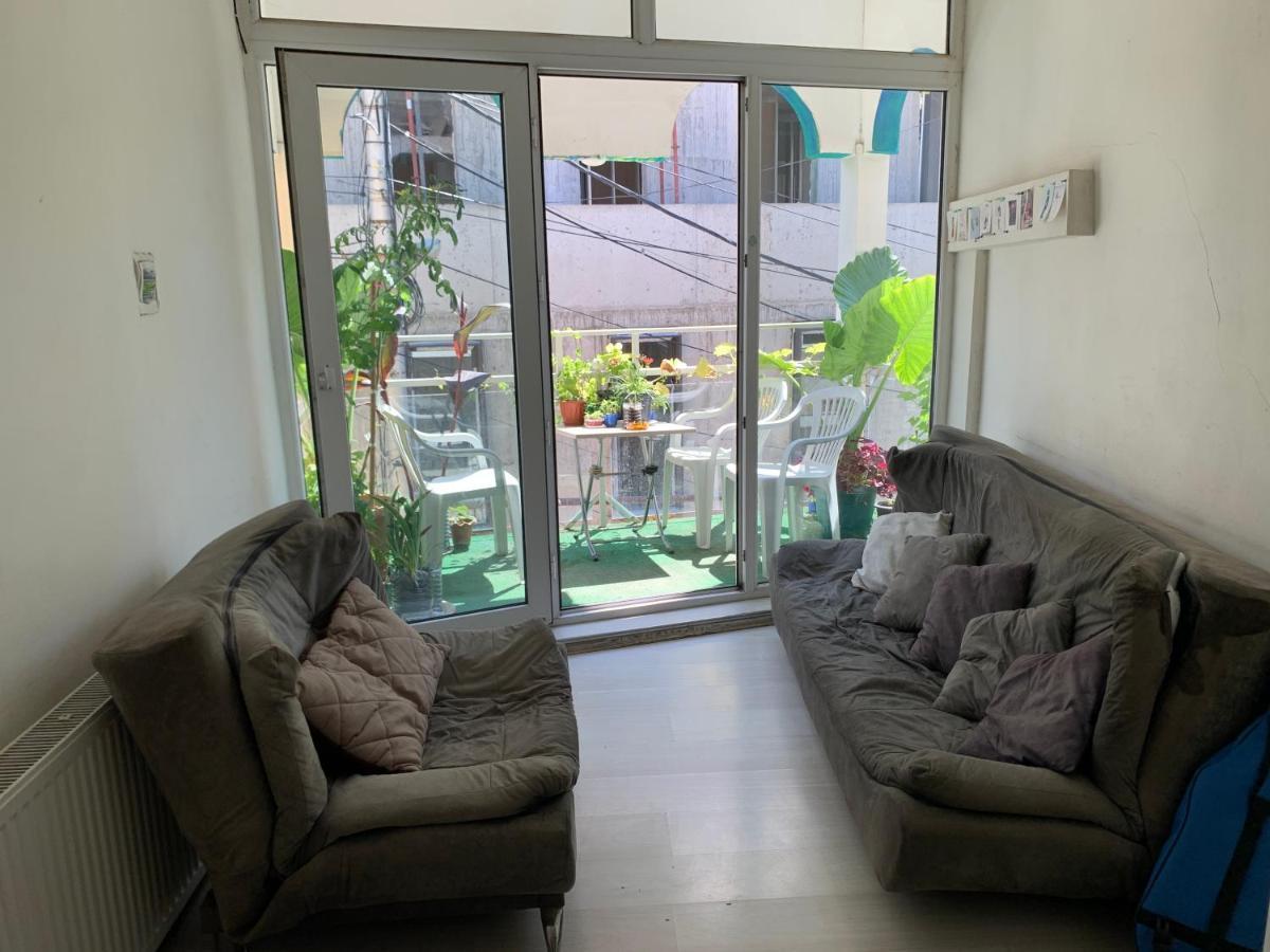 Home Stay Georgia Tbilisi Esterno foto