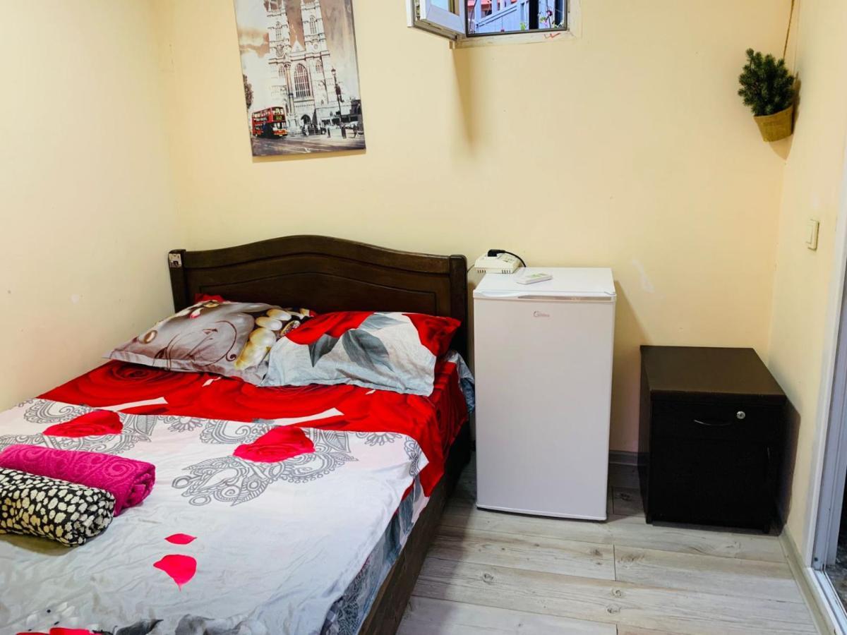 Home Stay Georgia Tbilisi Esterno foto